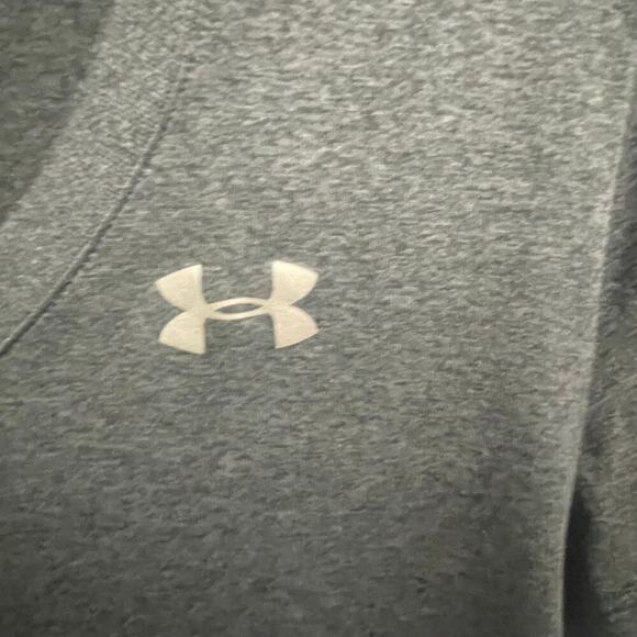 Under Armour Gray Loose V-Neck Top Size Small Women's Short Sleeve Athleisure - Picture 2 of 5